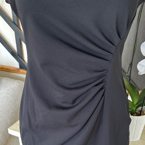 Elegant business casual women’s Black Dress size 8 - Picture 3 of 9